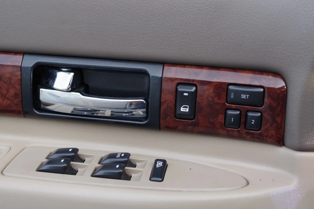 2001 Lincoln LS - Image 6 of 21