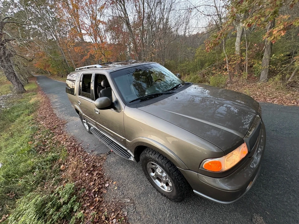 2001 Lincoln Navigator 1st Gen - Image 12 of 21