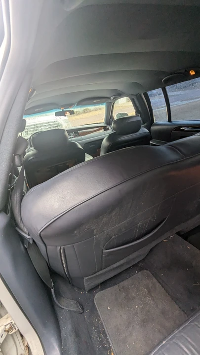 2001 Lincoln Town Car - Image 18 of 20