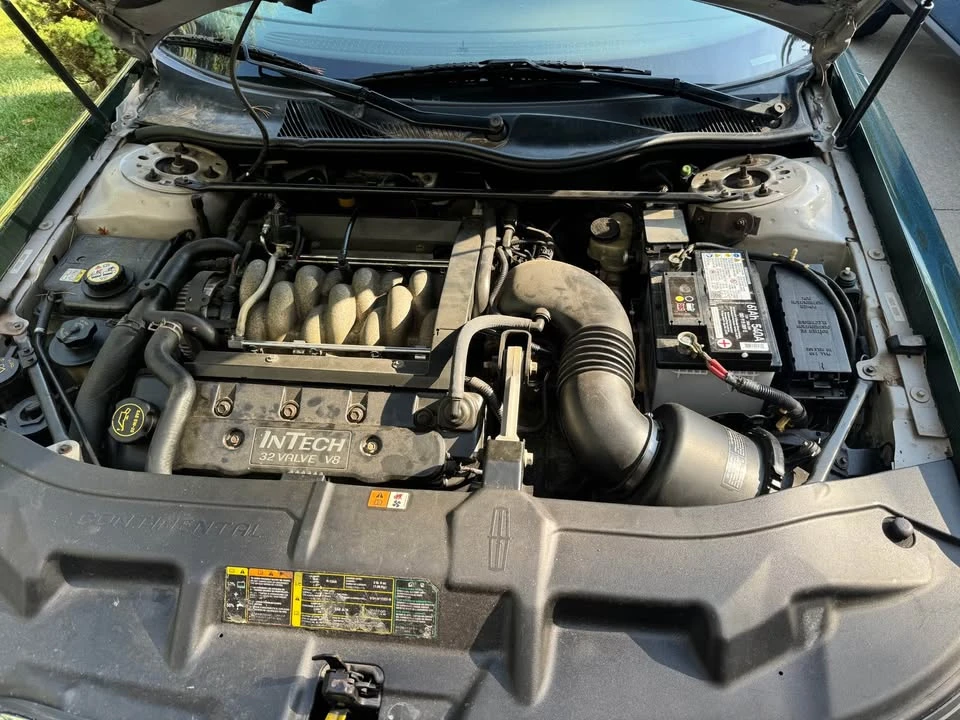 2001 Lincoln Continental 9th Gen - Image 8 of 9