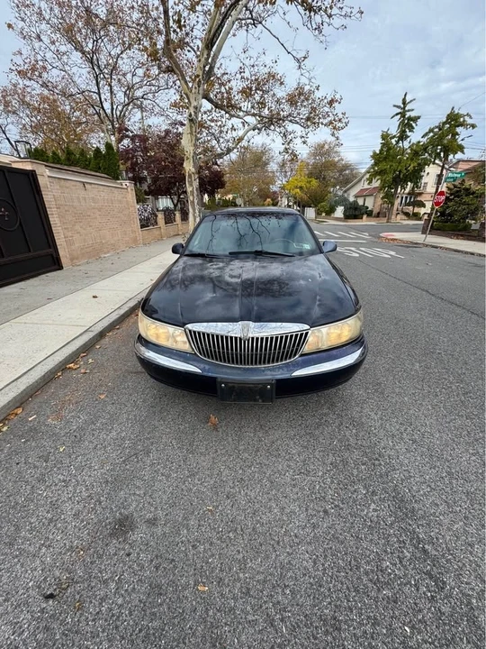2001 Lincoln Continental 9th Gen - Image 5 of 11