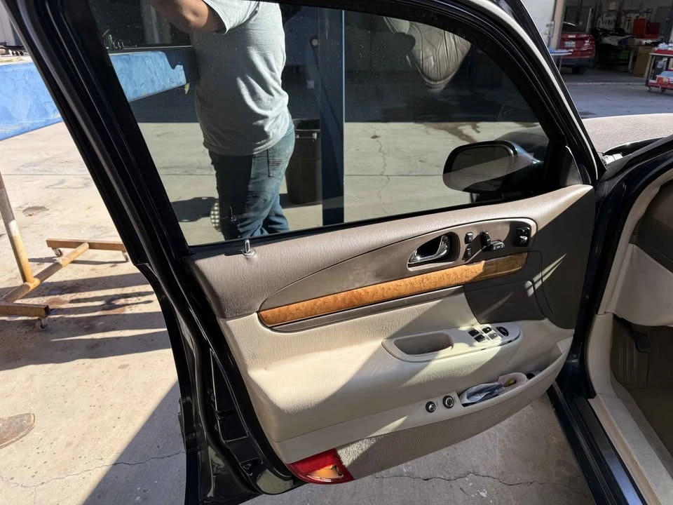 2001 Lincoln Continental 9th Gen - Image 5 of 9
