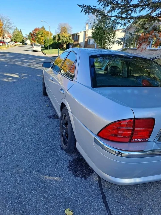 2001 Lincoln LS - Image 2 of 4