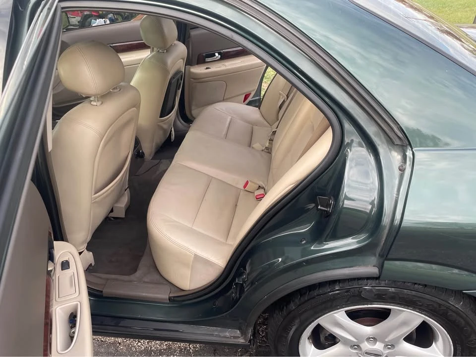 2001 Lincoln LS - Image 4 of 11