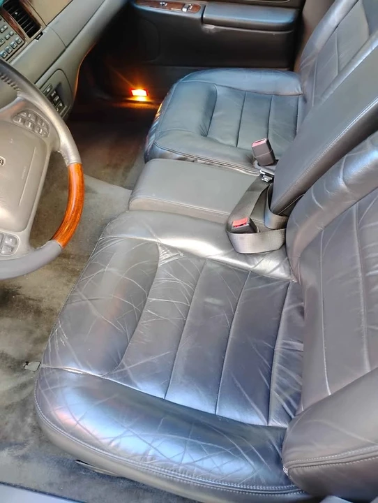 2001 Lincoln Town Car - Image 8 of 20