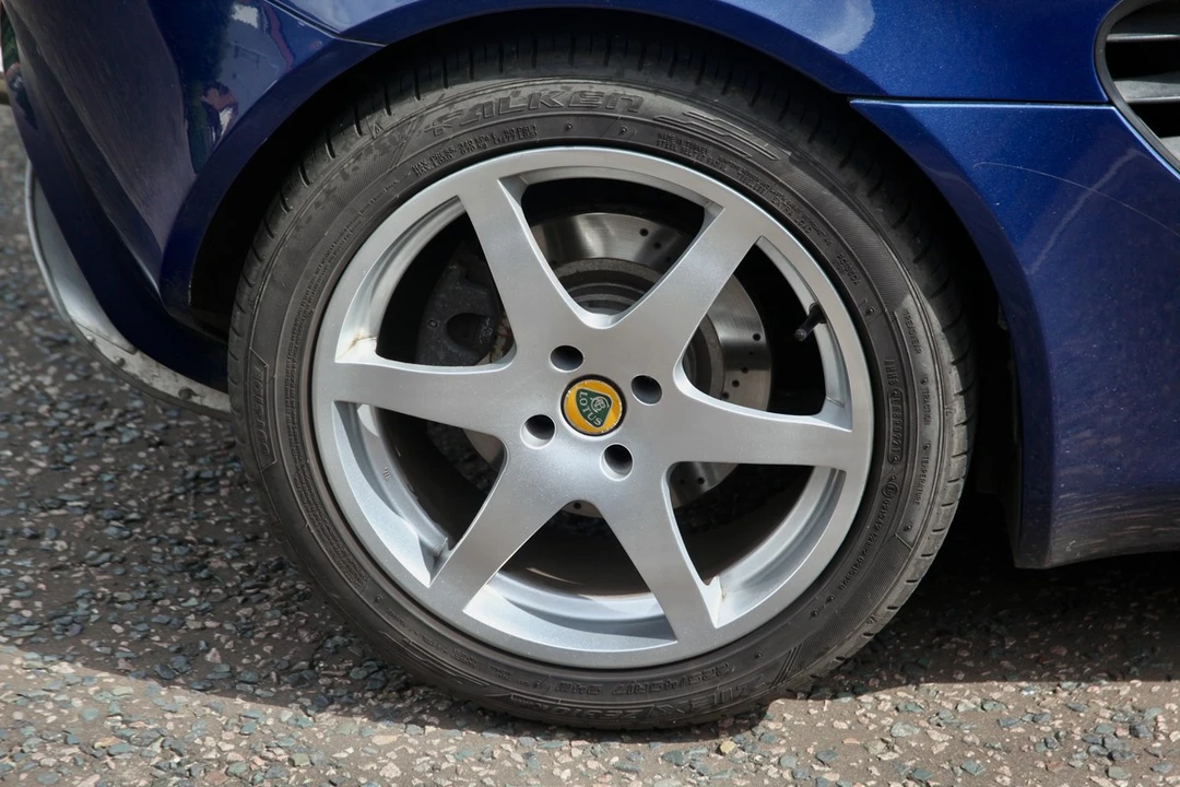 2001 Lotus Elise Series 1 - Image 30 of 30