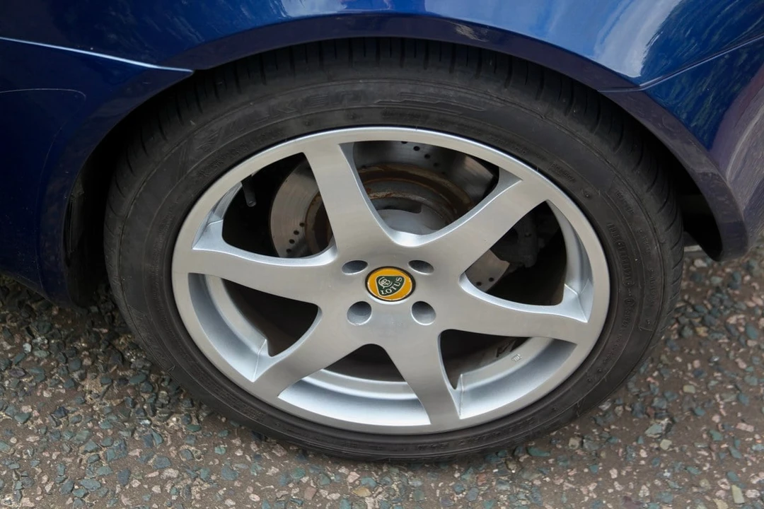 2001 Lotus Elise Series 1 - Image 29 of 30