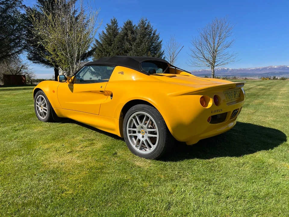2001 Lotus Elise Series 1 - Image 17 of 30