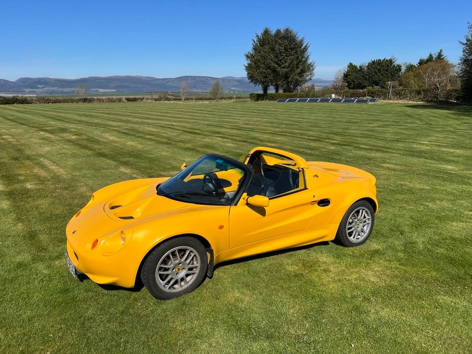2001 Lotus Elise Series 1 - Image 11 of 30
