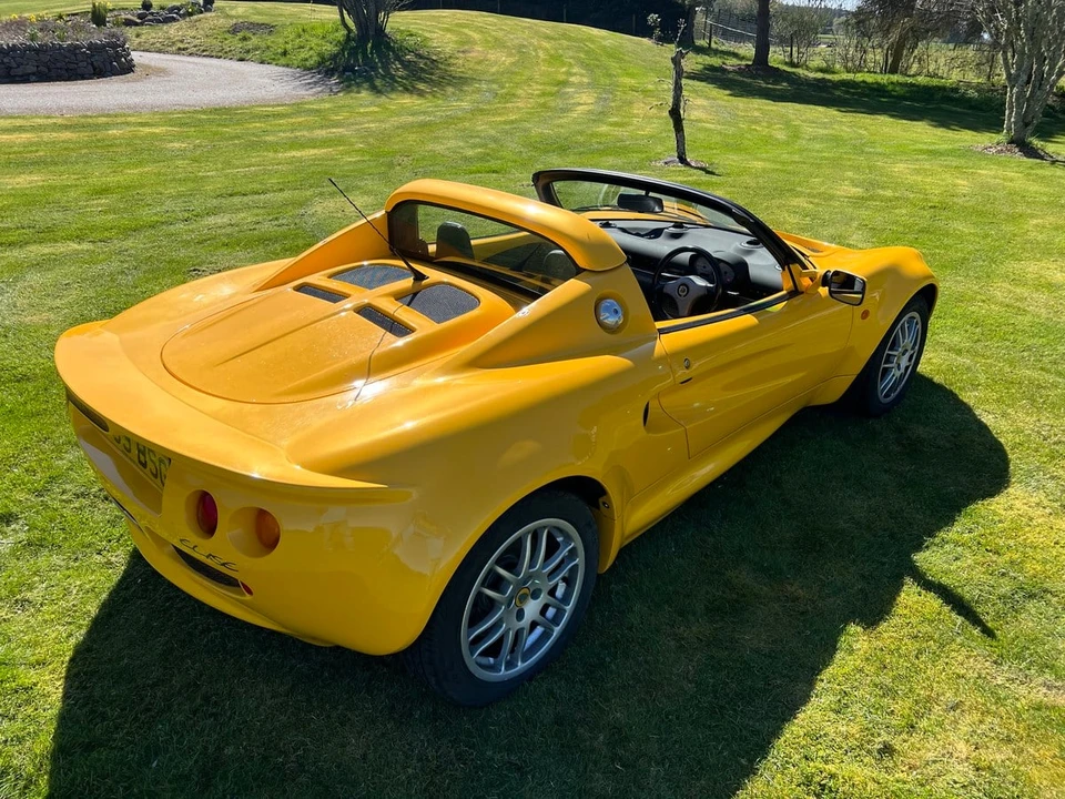 2001 Lotus Elise Series 1 - Image 12 of 30