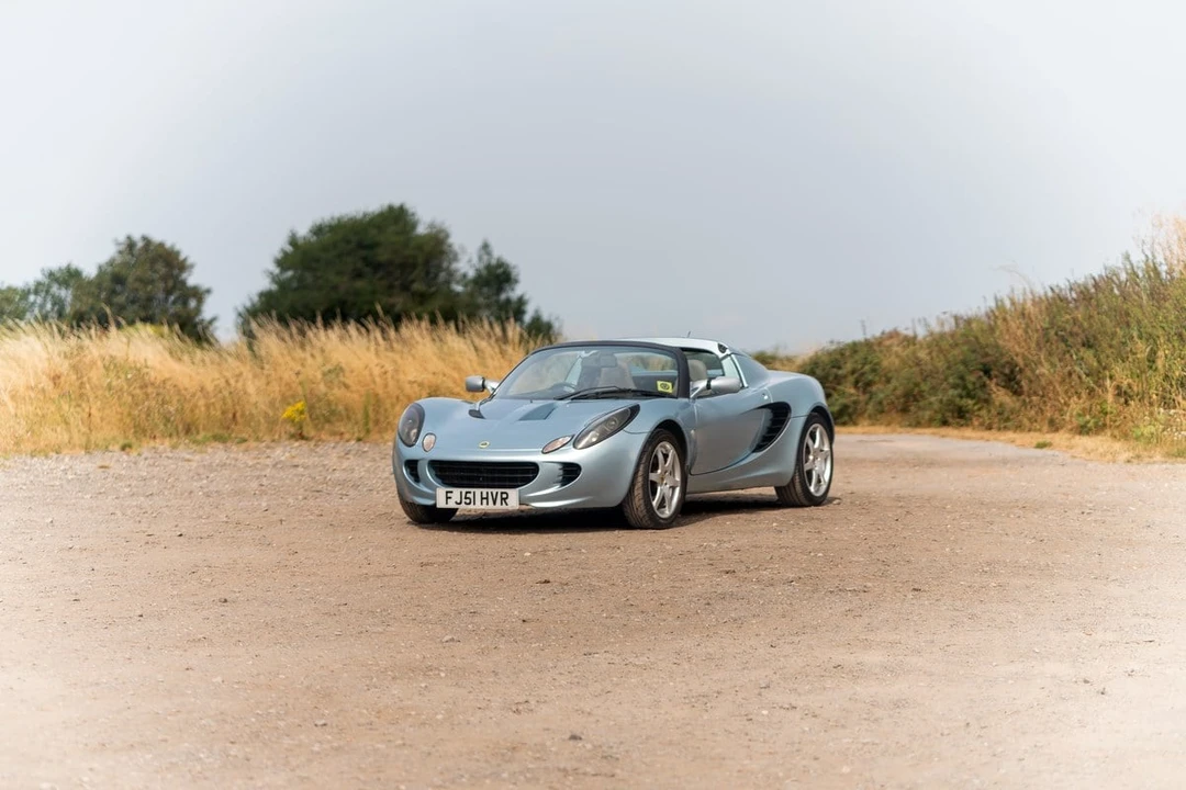2001 Lotus Elise Series 1 - Image 17 of 30