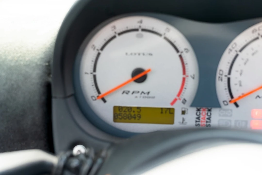 2001 Lotus Elise Series 1 - Image 8 of 30