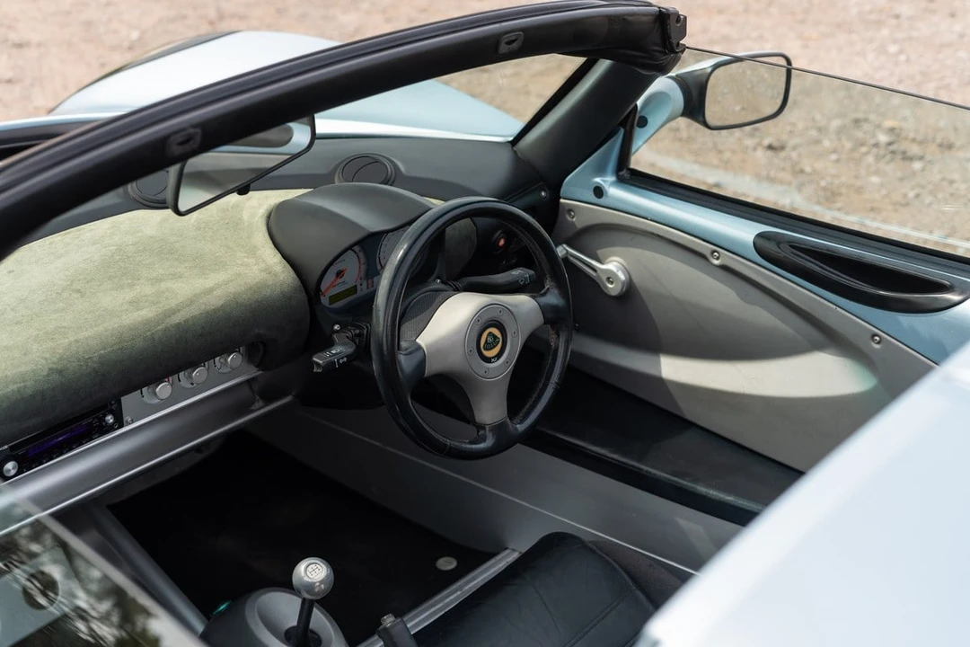 2001 Lotus Elise Series 1 - Image 6 of 30