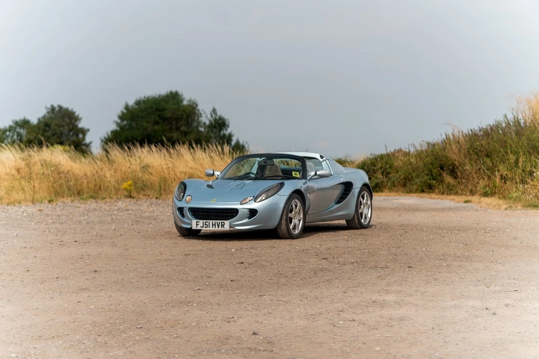 2001 Lotus Elise Series 1 - Image 18 of 30