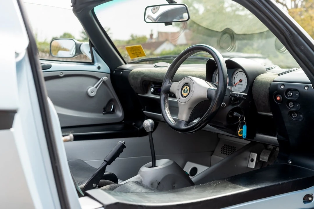 2001 Lotus Elise Series 1 - Image 9 of 30