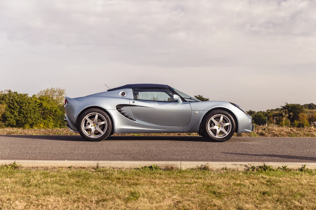 2001 Lotus Elise Series 2 - Image 6 of 31
