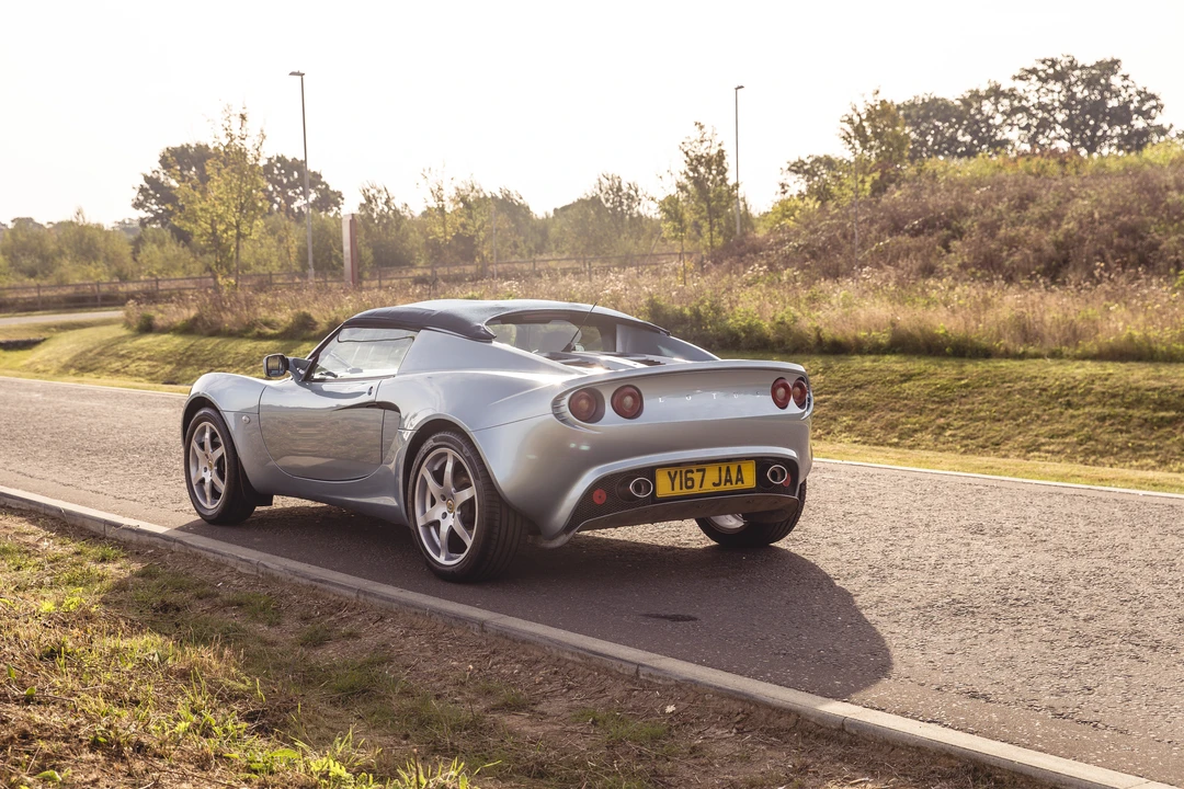 2001 Lotus Elise Series 2 - Image 9 of 31