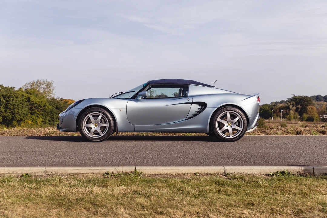 2001 Lotus Elise Series 2 - Image 5 of 31
