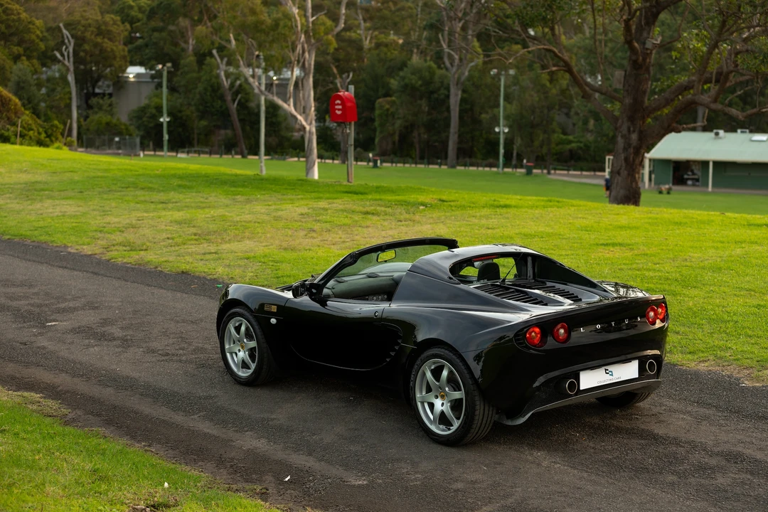 2001 Lotus Elise Series 2 - Image 14 of 31