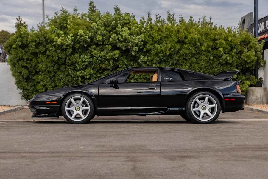 2001 Lotus Esprit Series 4 - Image 2 of 31