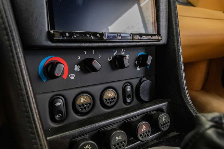 2001 Lotus Esprit Series 4 - Image 27 of 31