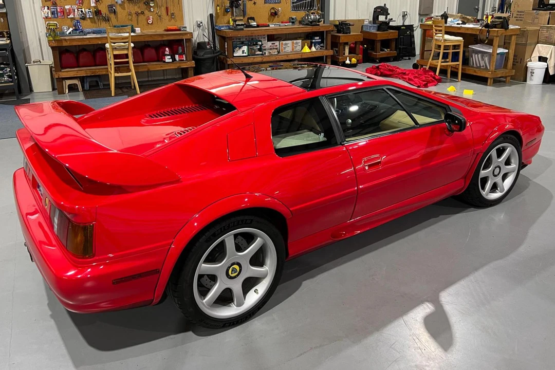 2001 Lotus Esprit Series 4 - Image 5 of 31
