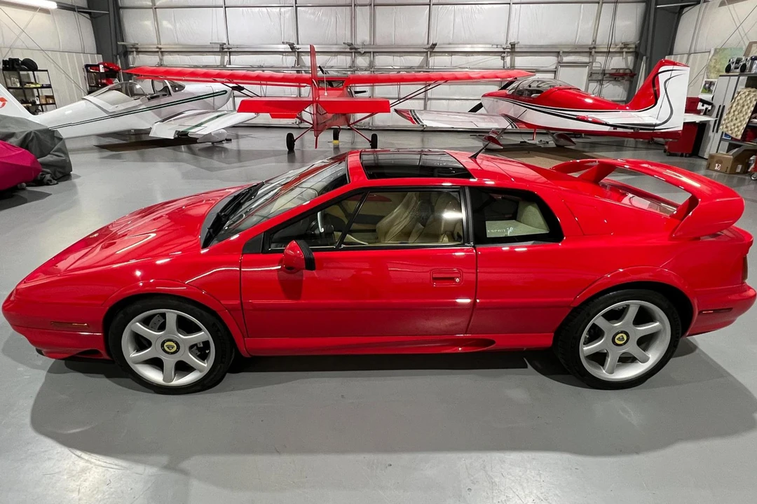 2001 Lotus Esprit Series 4 - Image 3 of 31