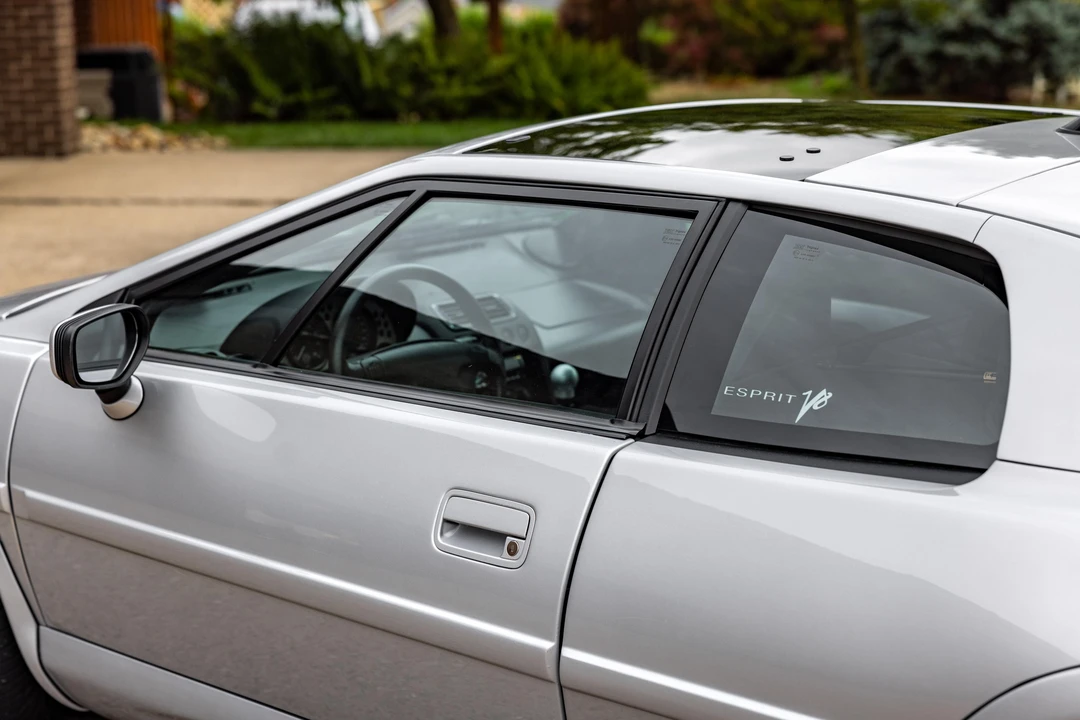2001 Lotus Esprit Series 4 - Image 29 of 31