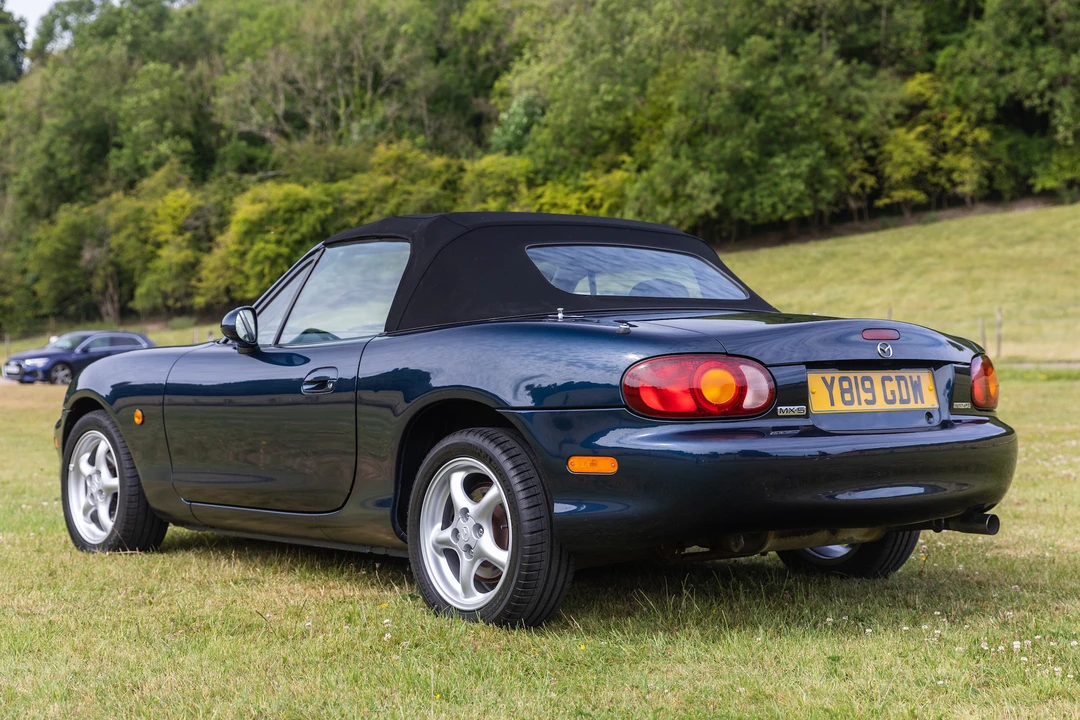 2001 Mazda NB MX-5 Miata - Image 16 of 31