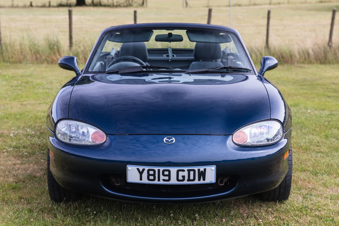 2001 Mazda NB MX-5 Miata - Image 3 of 31