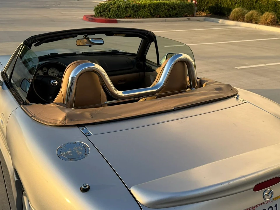 2001 Mazda NB MX-5 Miata - Image 5 of 30