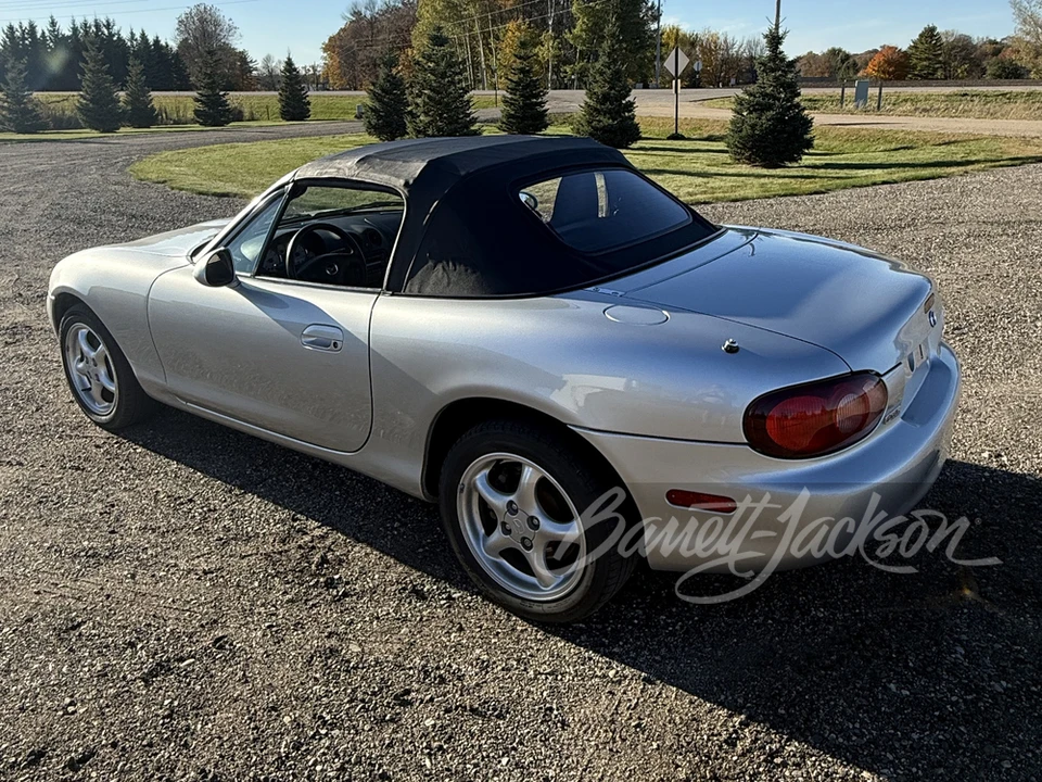 2001 Mazda NB MX-5 Miata - Image 6 of 20