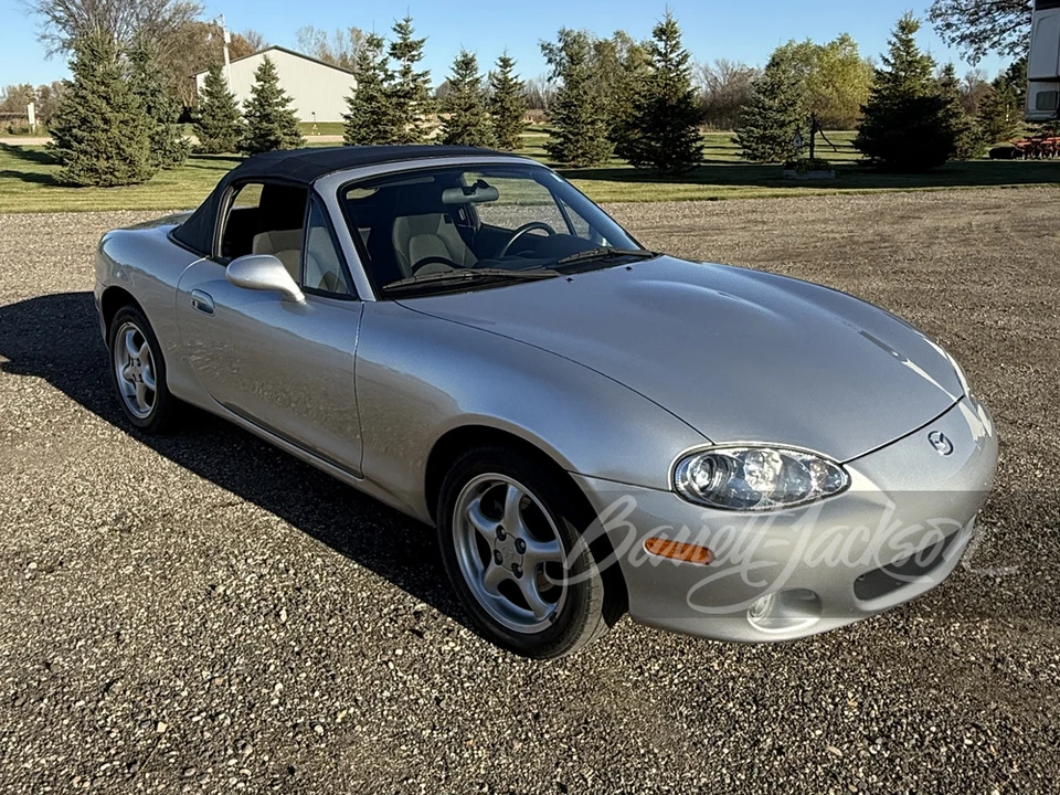 2001 Mazda NB MX-5 Miata - Image 11 of 20