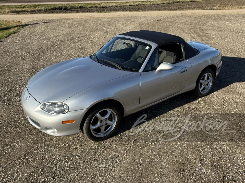 2001 Mazda NB MX-5 Miata - Image 13 of 20