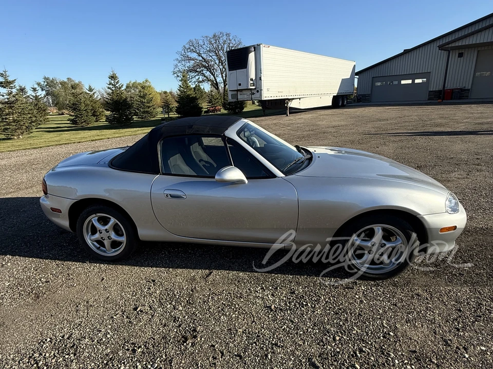 2001 Mazda NB MX-5 Miata - Image 14 of 20