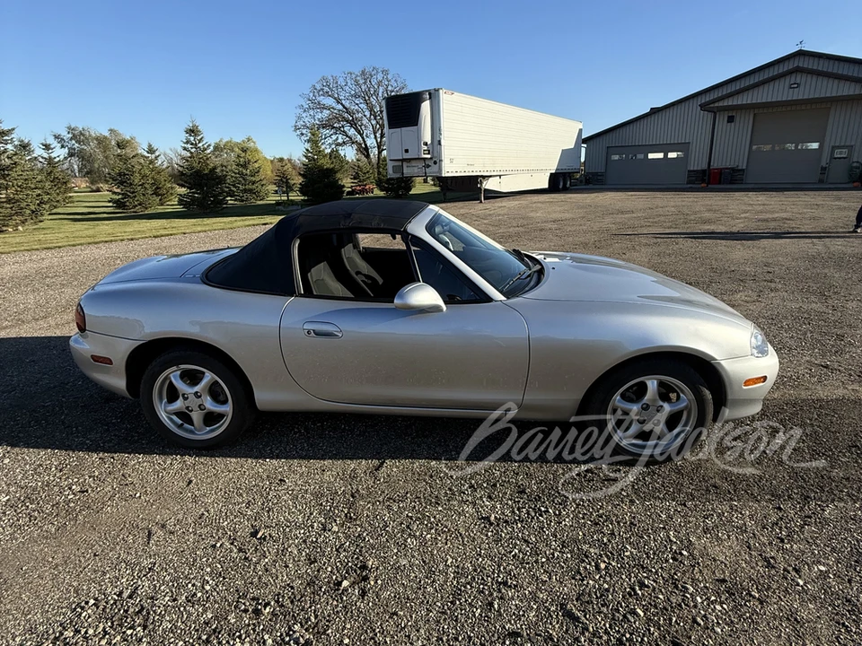 2001 Mazda NB MX-5 Miata - Image 3 of 20
