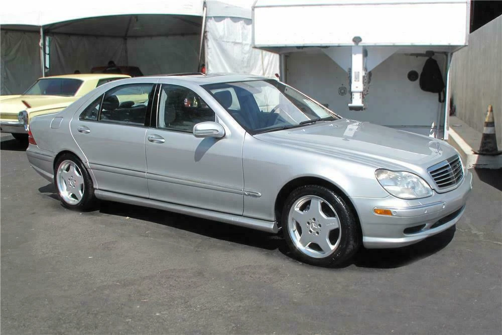 2001 Mercedes-Benz W220 S-Class - Image 2 of 5