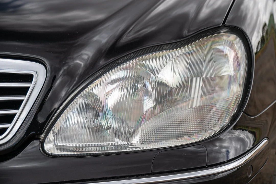 2001 Mercedes-Benz W220 S-Class - Image 15 of 31