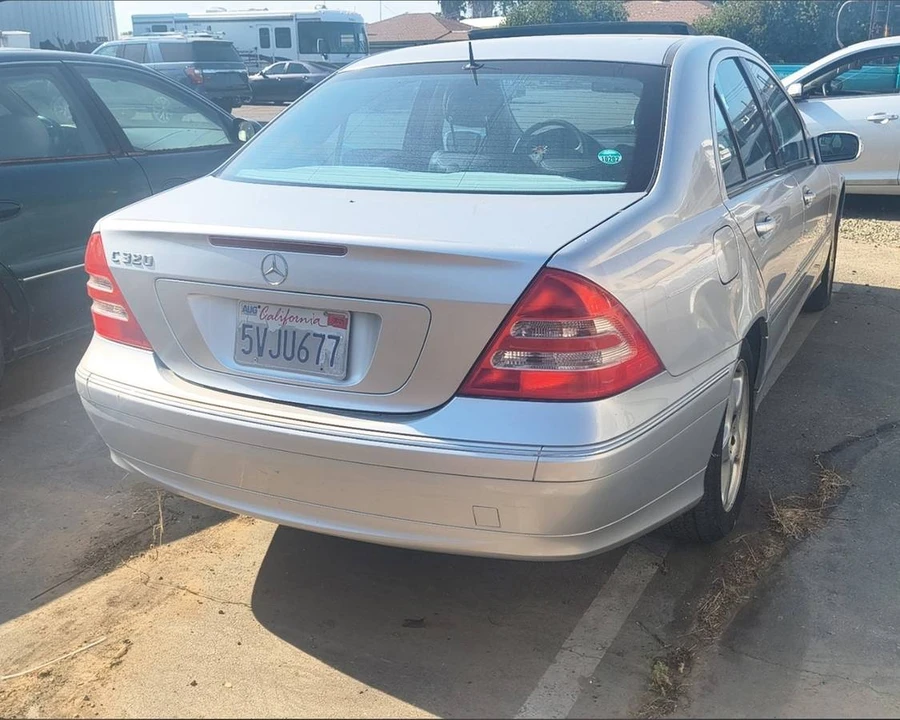 2001 Mercedes-Benz W203 C-Class - Image 4 of 6