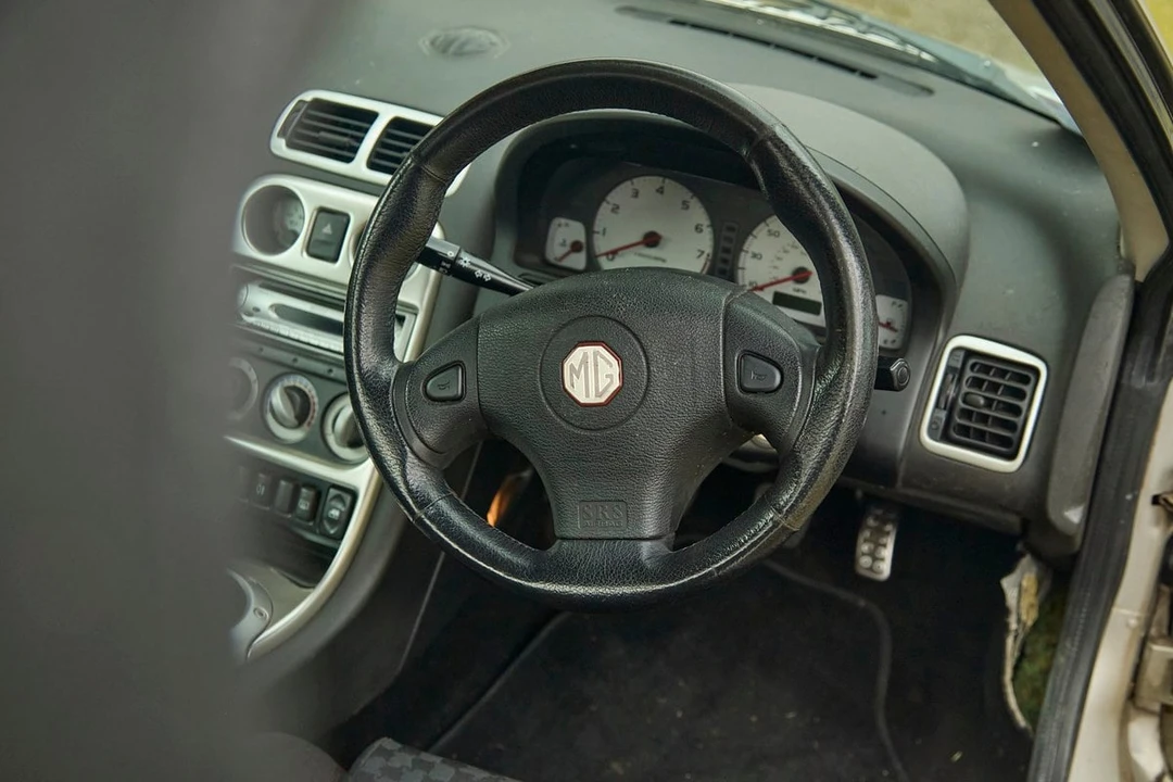 2001 MG F - Image 17 of 30