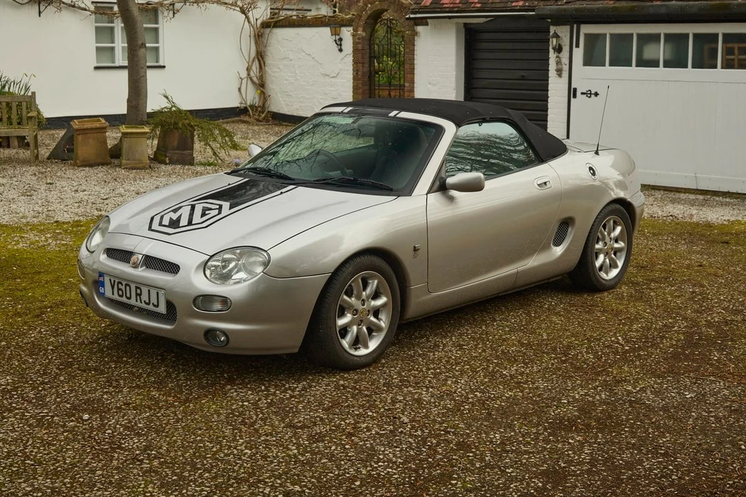 2001 MG F - Image 3 of 30