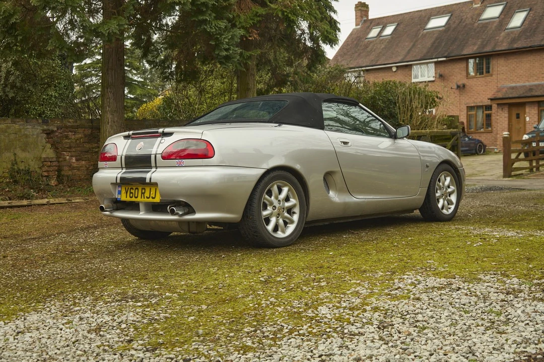 2001 MG F - Image 5 of 30