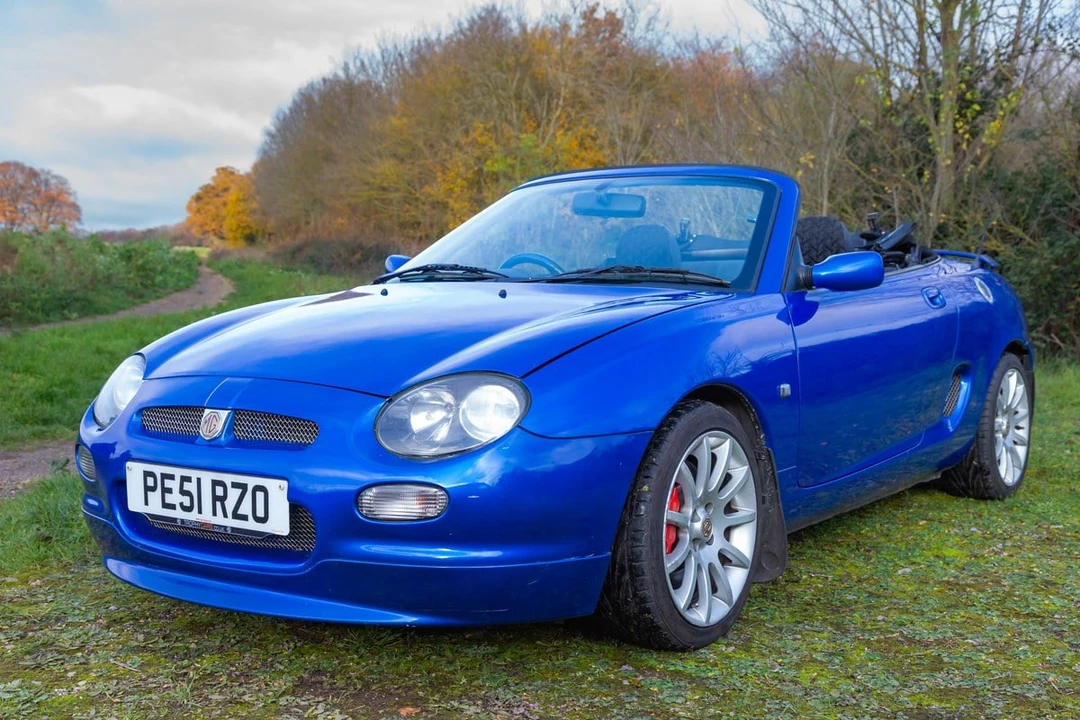 2001 MG F - Image 2 of 30