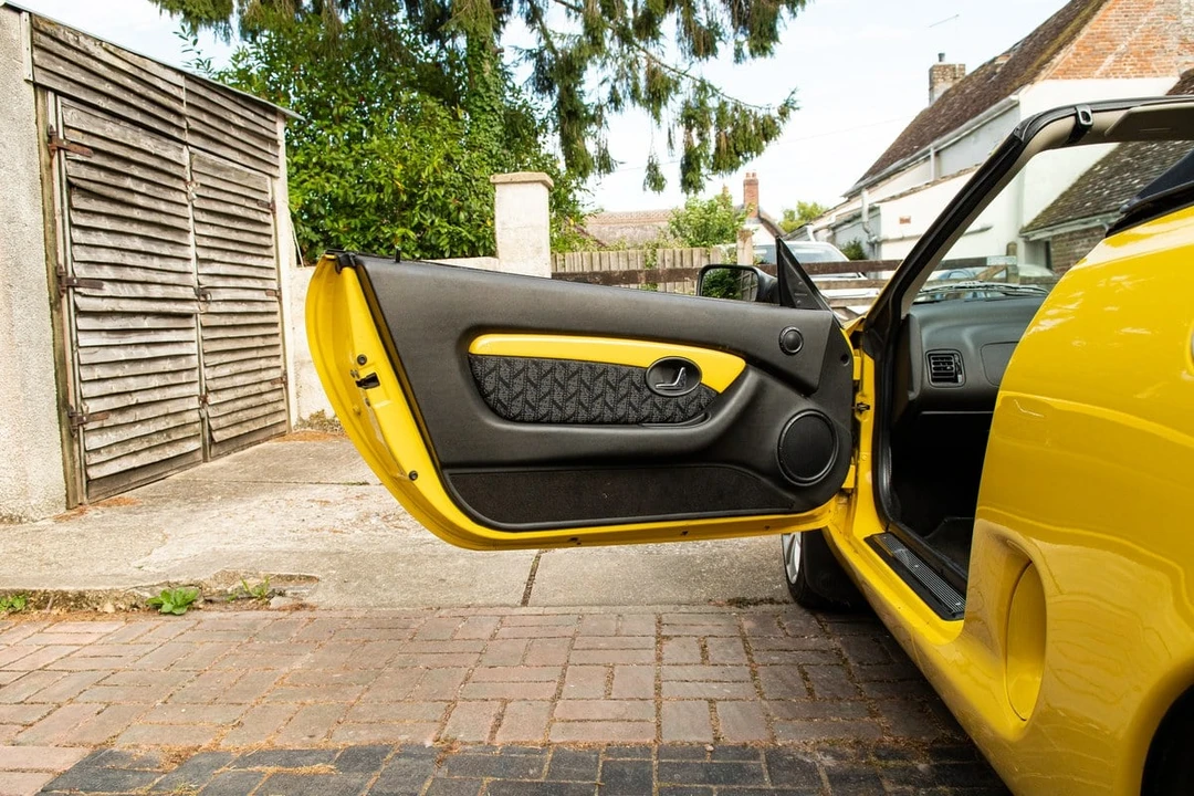 2001 MG F - Image 24 of 30