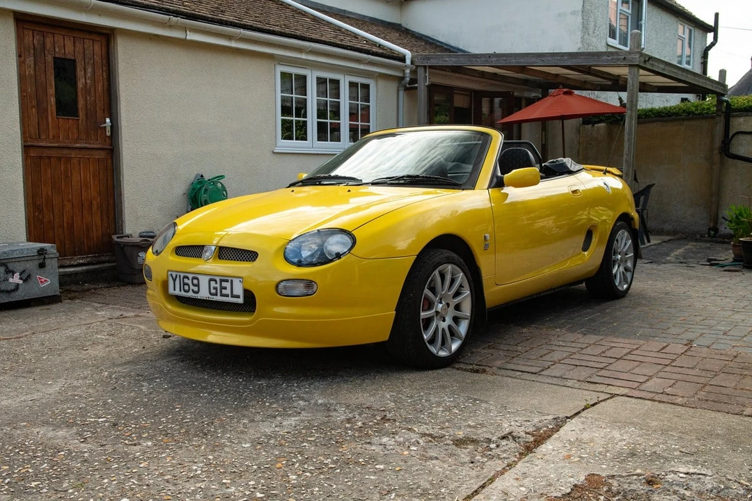 2001 MG F - Image 8 of 30