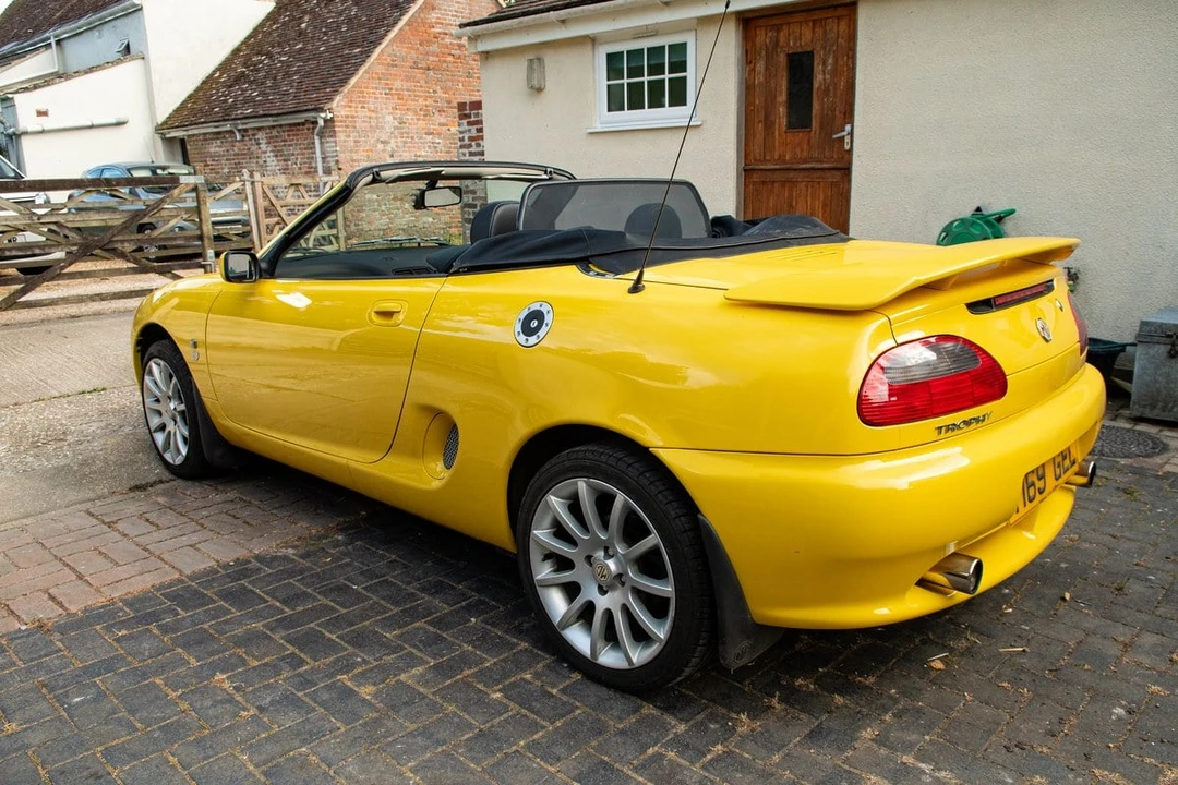 2001 MG F - Image 16 of 30