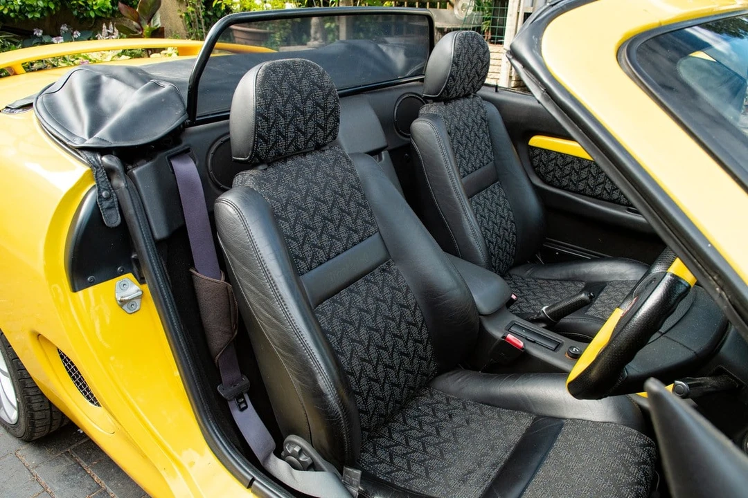 2001 MG F - Image 22 of 30