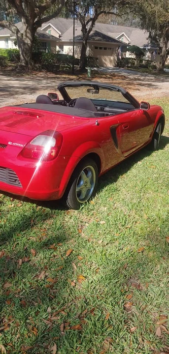 2001 Toyota MR2 Spyder/MR-S - Image 9 of 10