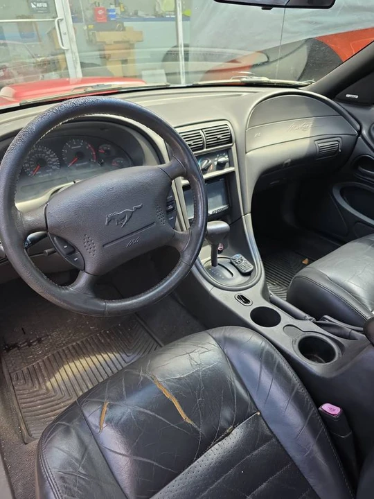2001 Ford SN95 Mustang - Image 8 of 12