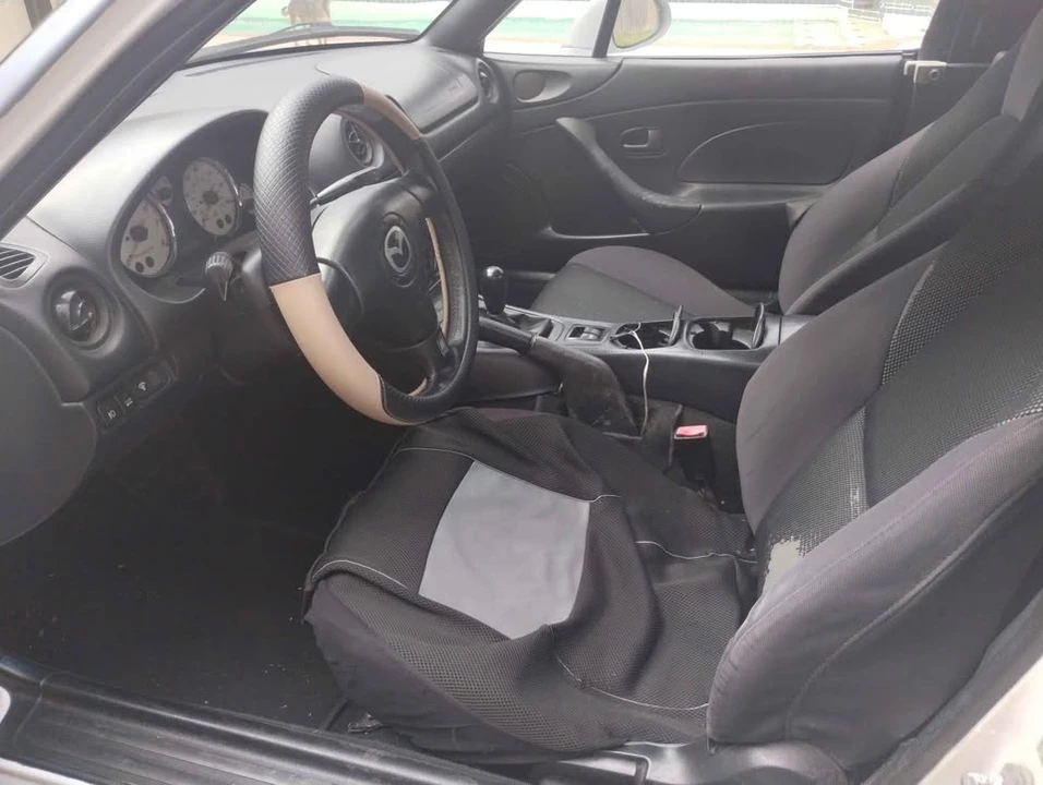 2001 Mazda NB MX-5 Miata - Image 6 of 7